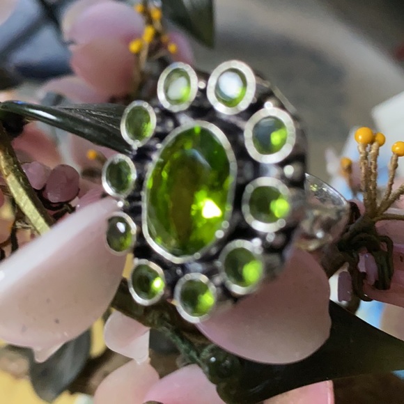 Vintage 925 peridot ring - Picture 2 of 7